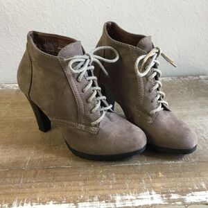 Lace up stiletto boots 3 3/8” heel non slip Sz 5 1/2M